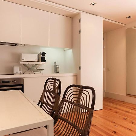 Combro Suites By Homing Lisbon Exterior photo